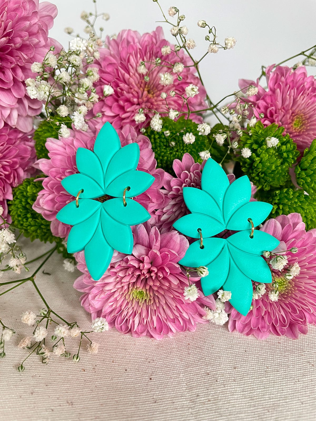 Pendientes artesanales turquesa claro